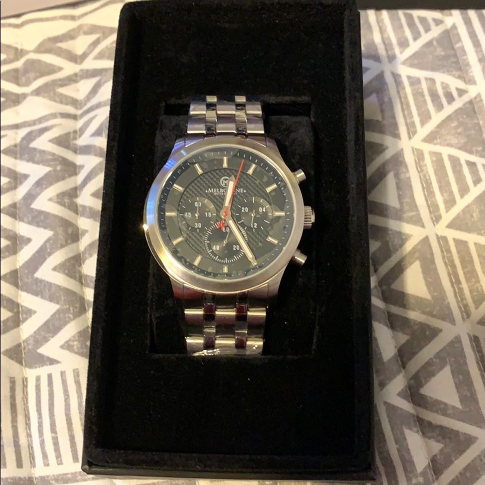 Melbourne hawthorn men’s watch new